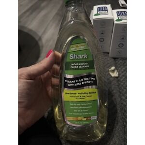 Shark New Wood & Hard Floor Cleaner Concentrate Italian Citrus 28 fl oz NEW
